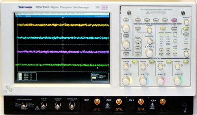 TEKTRONIX TDS7254B 4 Ch 2.5 GHz Digital Phosphor Oscilloscope