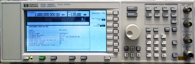 AGILENT E4400A ESG 1000A 1000 MHz Analog RF Signal Generator