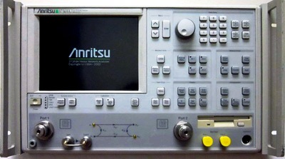 ANRITSU 37325A 13.5 GHz Vector Network Analyzer