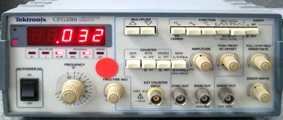 TEKTRONIX CFG280 Function Generator w/Counter