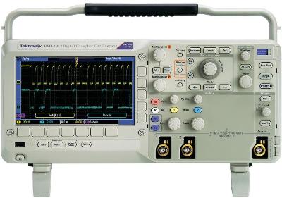 TEKTRONIX DPO2012 2 Ch 100 MHz Digital Phosphor Oscilloscope