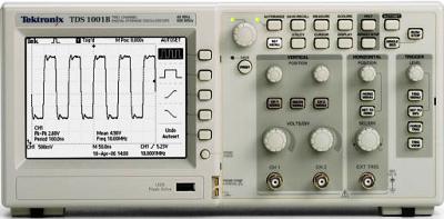 TEKTRONIX TDS1001B 2 Ch 40 MHz Digital Storage Oscilloscope TEKTRONIX TDS1001B 2 Ch 40 MHz Digital Storage Oscilloscope