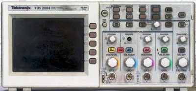 TEKTRONIX TDS2004 4 Ch 60 MHz Digital Storage Oscilloscope