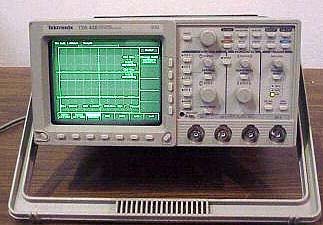 TEKTRONIX TDS420  TEKTRONIX TDS420