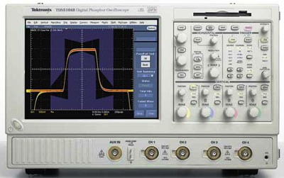 TEKTRONIX TDS5054B 4 Ch 500 MHz Digital Phosphor Oscilloscope TEKTRONIX TDS5054B 4 Ch 500 MHz Digital Phosphor Oscilloscope