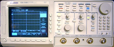 TEKTRONIX TDS540A 4-Ch 500 MHz Digitizing Oscilloscope TEKTRONIX TDS540A 4-Ch 500 MHz Digitizing Oscilloscope